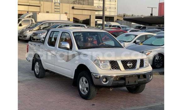 Buy Import Nissan Navara White Car in Import - Dubai in Ashanti Buy Import Nissan Navara White Car in Import - Dubai in Ashanti