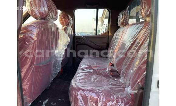 Buy Import Nissan Navara White Car in Import - Dubai in Ashanti Buy Import Nissan Navara White Car in Import - Dubai in Ashanti