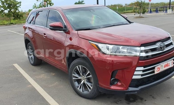 Buy Used Toyota Highlander Red Car in Sekondi–Takoradi Metropolitan in Western Buy Used Toyota Highlander Red Car in Sekondi–Takoradi Metropolitan in Western
