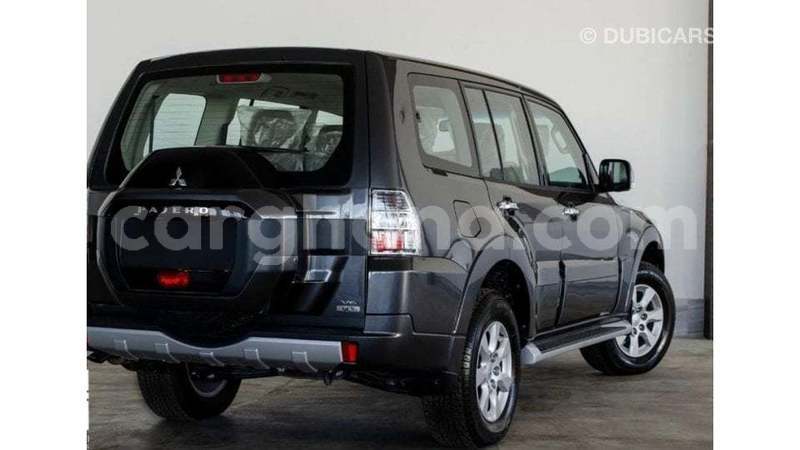 Big with watermark mitsubishi pajero ashanti import dubai 56010