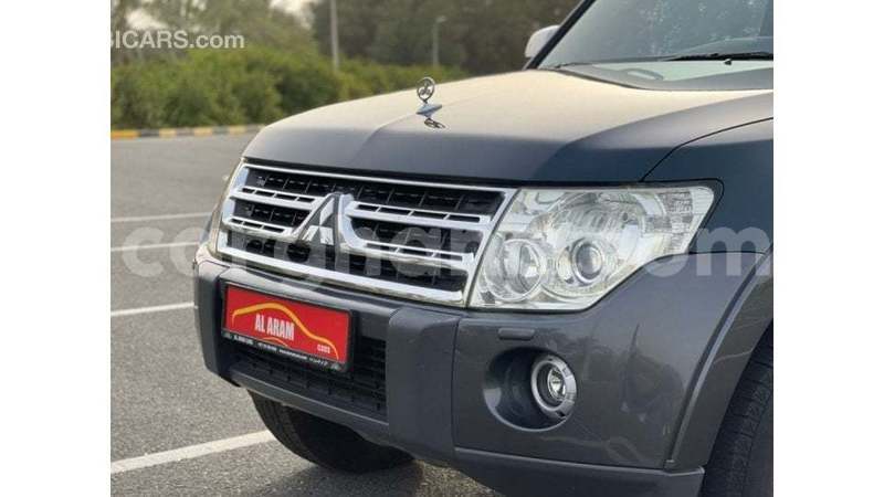 Big with watermark mitsubishi pajero ashanti import dubai 56012