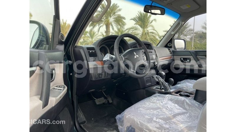 Big with watermark mitsubishi pajero ashanti import dubai 56012