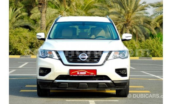 Ra Imported Nissan Pathfinder funfun Ọkọ̀ in Import - Dubai ni Ashanti Ra Imported Nissan Pathfinder funfun Ọkọ̀ in Import - Dubai ni Ashanti