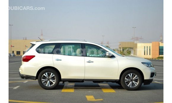Ra Imported Nissan Pathfinder funfun Ọkọ̀ in Import - Dubai ni Ashanti Ra Imported Nissan Pathfinder funfun Ọkọ̀ in Import - Dubai ni Ashanti