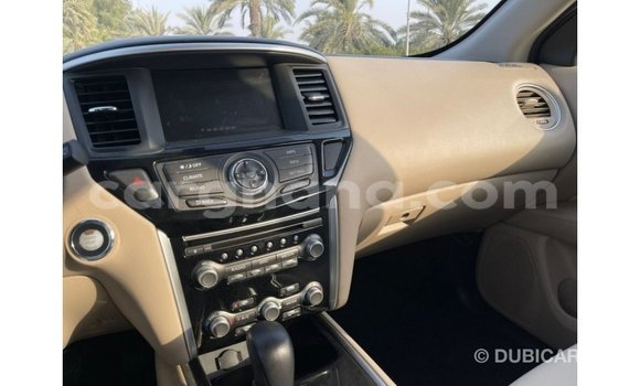 Ra Imported Nissan Pathfinder funfun Ọkọ̀ in Import - Dubai ni Ashanti Ra Imported Nissan Pathfinder funfun Ọkọ̀ in Import - Dubai ni Ashanti