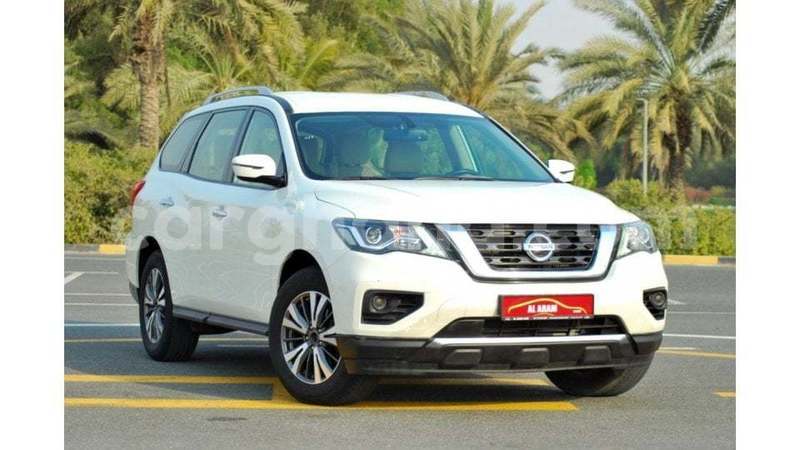 Big with watermark nissan pathfinder ashanti import dubai 56017