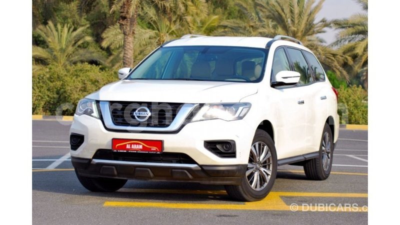 Big with watermark nissan pathfinder ashanti import dubai 56017