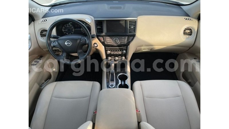 Big with watermark nissan pathfinder ashanti import dubai 56017