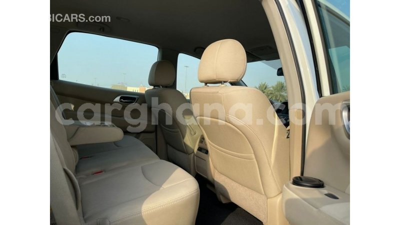 Big with watermark nissan pathfinder ashanti import dubai 56017