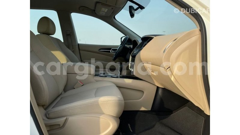 Big with watermark nissan pathfinder ashanti import dubai 56017