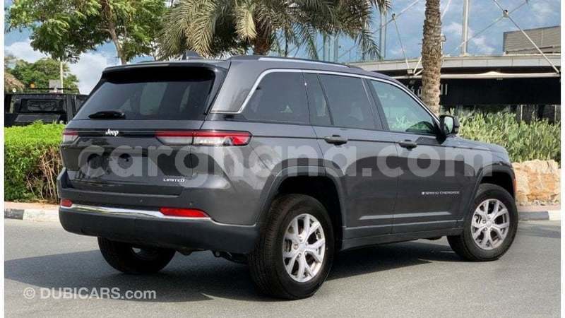 Big with watermark jeep grand cherokee ashanti import dubai 56020