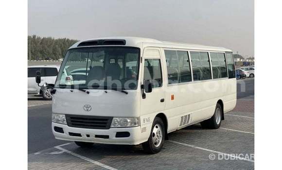 Ra Imported Toyota Coaster funfun Ọkọ̀ in Import - Dubai ni Ashanti Ra Imported Toyota Coaster funfun Ọkọ̀ in Import - Dubai ni Ashanti