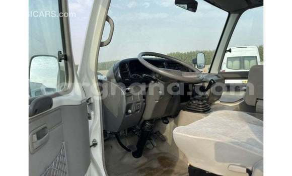 Ra Imported Toyota Coaster funfun Ọkọ̀ in Import - Dubai ni Ashanti Ra Imported Toyota Coaster funfun Ọkọ̀ in Import - Dubai ni Ashanti