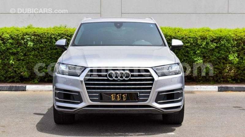 Big with watermark audi q7 ashanti import dubai 56025