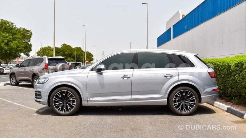 Big with watermark audi q7 ashanti import dubai 56025