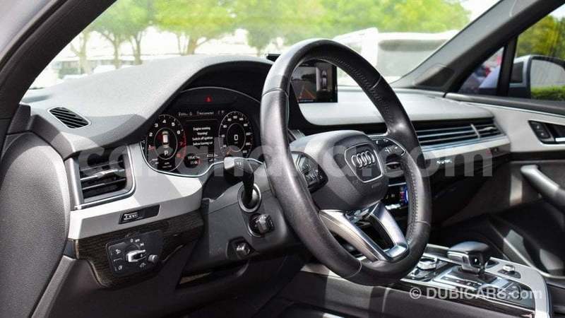 Big with watermark audi q7 ashanti import dubai 56025