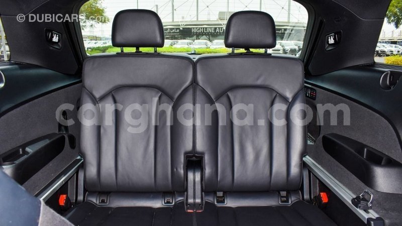 Big with watermark audi q7 ashanti import dubai 56025