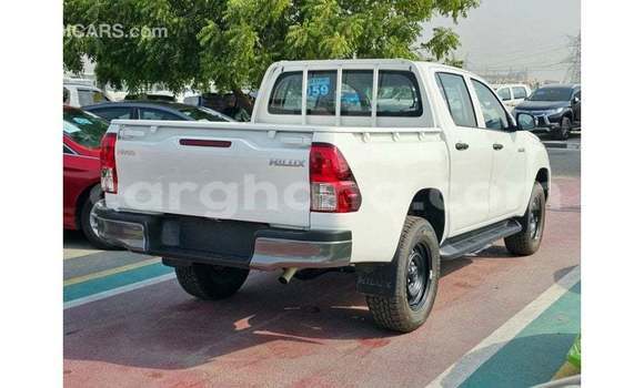 Ra Imported Toyota Hilux funfun Ọkọ̀ in Import - Dubai ni Ashanti Ra Imported Toyota Hilux funfun Ọkọ̀ in Import - Dubai ni Ashanti