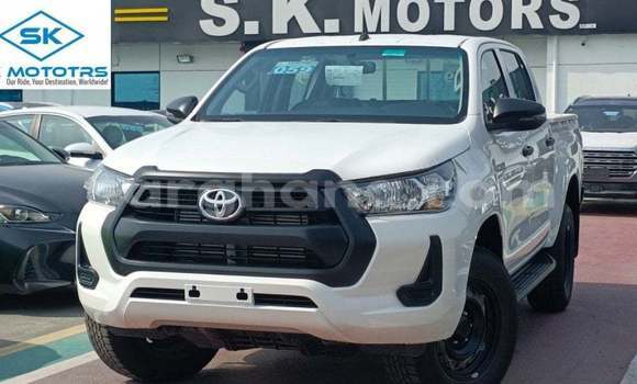 Buy Import Toyota Hilux White Car in Import - Dubai in Ashanti
