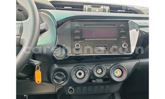 Buy Import Toyota Hilux White Car in Import - Dubai in Ashanti Buy Import Toyota Hilux White Car in Import - Dubai in Ashanti