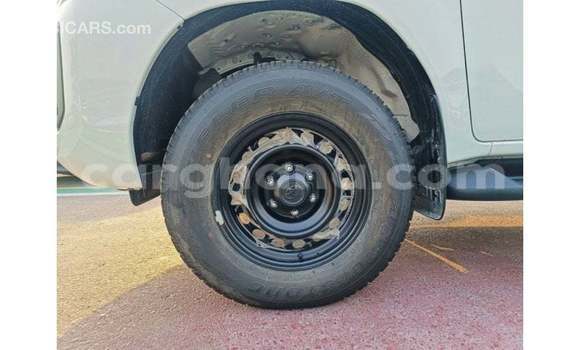 Buy Import Toyota Hilux White Car in Import - Dubai in Ashanti Buy Import Toyota Hilux White Car in Import - Dubai in Ashanti