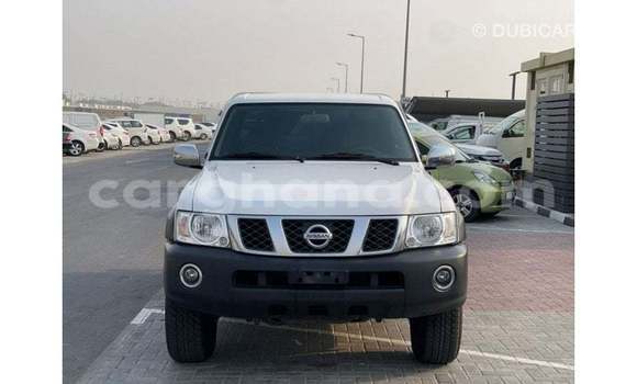 Buy Import Nissan Patrol White Car in Import - Dubai in Ashanti Buy Import Nissan Patrol White Car in Import - Dubai in Ashanti