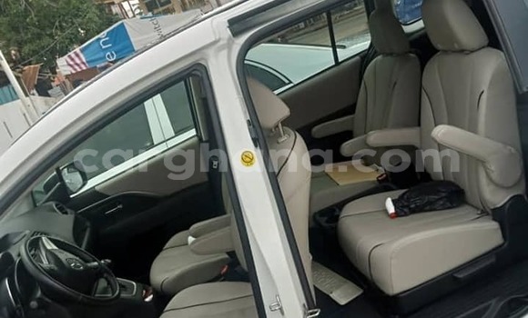 Buy Used Mazda 5 White Car in Accra in Greater Accra Buy Used Mazda 5 White Car in Accra in Greater Accra