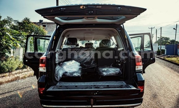 Buy Used Toyota Land Cruiser Black Car in Accra in Greater Accra Buy Used Toyota Land Cruiser Black Car in Accra in Greater Accra