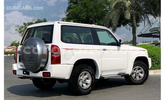 Sayi Imported Nissan Patrol White Mota in Import - Dubai a Ashanti Sayi Imported Nissan Patrol White Mota in Import - Dubai a Ashanti
