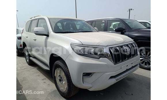 Buy Import Toyota Prado White Car in Import - Dubai in Ashanti Buy Import Toyota Prado White Car in Import - Dubai in Ashanti