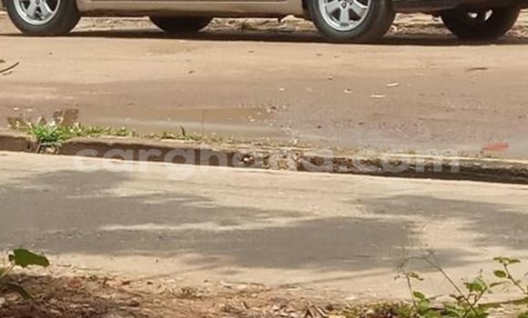 Sayi Na hannu Toyota Prius Azurfa Mota in Accra a Greater Accra Sayi Na hannu Toyota Prius Azurfa Mota in Accra a Greater Accra