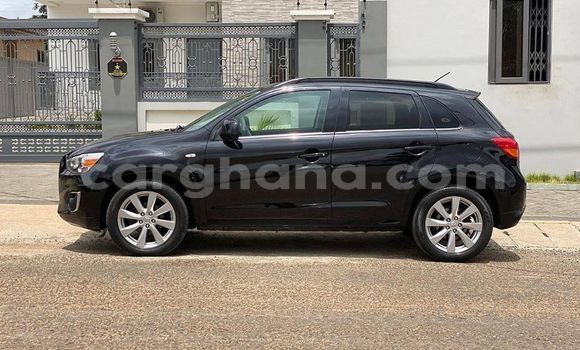 Sayi Na hannu Mitsubishi Outlander Black Mota in Accra a Greater Accra