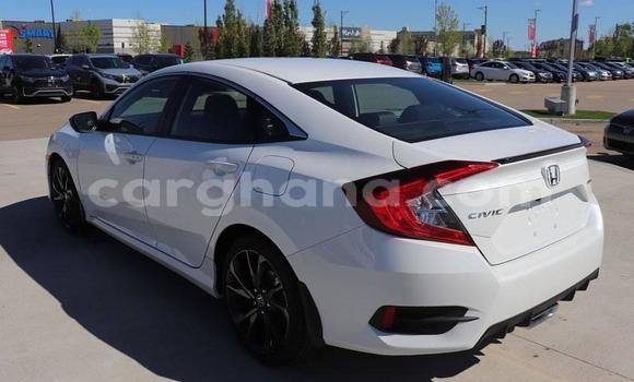 Sayi Na hannu Honda Civic White Mota in Accra a Greater Accra Sayi Na hannu Honda Civic White Mota in Accra a Greater Accra