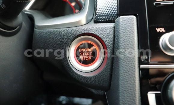 Sayi Na hannu Honda Civic White Mota in Accra a Greater Accra Sayi Na hannu Honda Civic White Mota in Accra a Greater Accra