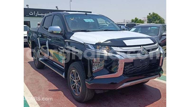 Big with watermark mitsubishi l200 ashanti import dubai 56057