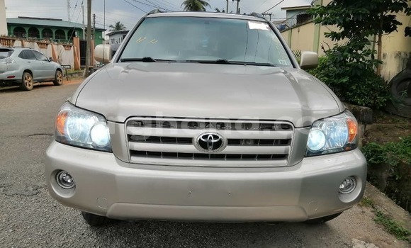 Ra Àlòkù Toyota Highlander Miiran Ọkọ̀ in Sekondi–Takoradi Metropolitan ni Oorun Ra Àlòkù Toyota Highlander Miiran Ọkọ̀ in Sekondi–Takoradi Metropolitan ni Oorun