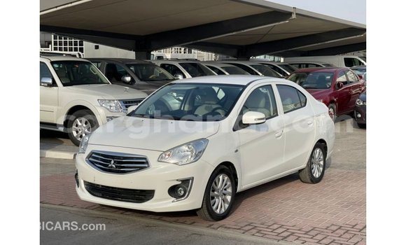 Ra Imported Mitsubishi Attrage funfun Ọkọ̀ in Import - Dubai ni Ashanti Ra Imported Mitsubishi Attrage funfun Ọkọ̀ in Import - Dubai ni Ashanti