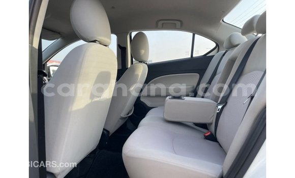 Ra Imported Mitsubishi Attrage funfun Ọkọ̀ in Import - Dubai ni Ashanti Ra Imported Mitsubishi Attrage funfun Ọkọ̀ in Import - Dubai ni Ashanti