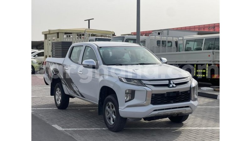 Big with watermark mitsubishi l200 ashanti import dubai 56067