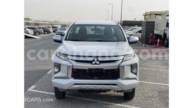 Big with watermark mitsubishi l200 ashanti import dubai 56067