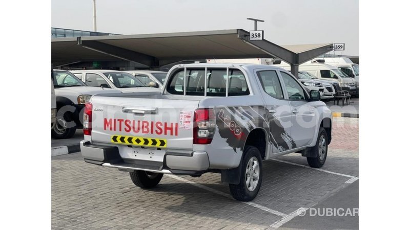 Big with watermark mitsubishi l200 ashanti import dubai 56067