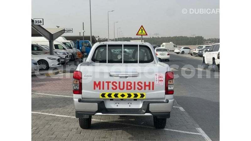 Big with watermark mitsubishi l200 ashanti import dubai 56067