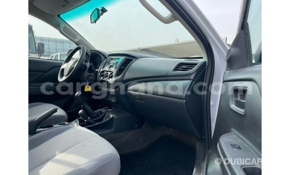 Ra Imported Mitsubishi L200 funfun Ọkọ̀ in Import - Dubai ni Ashanti Ra Imported Mitsubishi L200 funfun Ọkọ̀ in Import - Dubai ni Ashanti