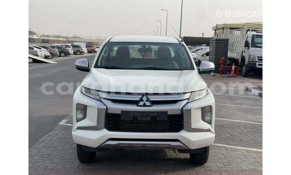 Ra Imported Mitsubishi L200 funfun Ọkọ̀ in Import - Dubai ni Ashanti Ra Imported Mitsubishi L200 funfun Ọkọ̀ in Import - Dubai ni Ashanti