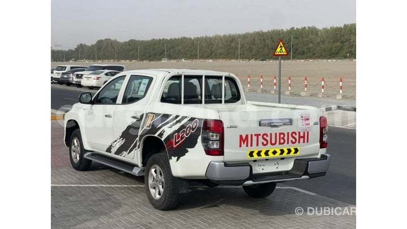 Big with watermark mitsubishi l200 ashanti import dubai 56072