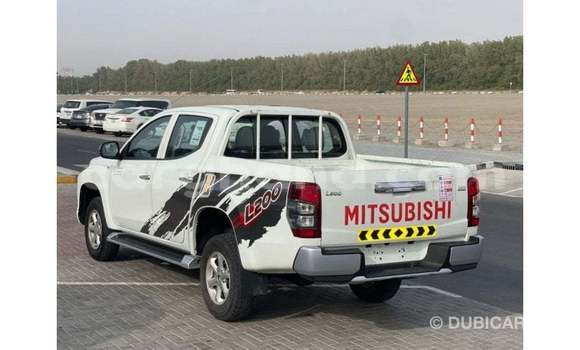 Ra Imported Mitsubishi L200 funfun Ọkọ̀ in Import - Dubai ni Ashanti Ra Imported Mitsubishi L200 funfun Ọkọ̀ in Import - Dubai ni Ashanti