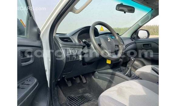 Ra Imported Mitsubishi L200 funfun Ọkọ̀ in Import - Dubai ni Ashanti Ra Imported Mitsubishi L200 funfun Ọkọ̀ in Import - Dubai ni Ashanti