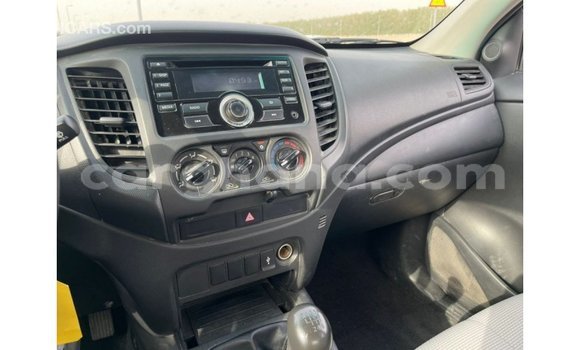 Ra Imported Mitsubishi L200 funfun Ọkọ̀ in Import - Dubai ni Ashanti Ra Imported Mitsubishi L200 funfun Ọkọ̀ in Import - Dubai ni Ashanti