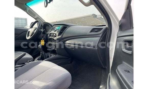 Ra Imported Mitsubishi L200 funfun Ọkọ̀ in Import - Dubai ni Ashanti Ra Imported Mitsubishi L200 funfun Ọkọ̀ in Import - Dubai ni Ashanti