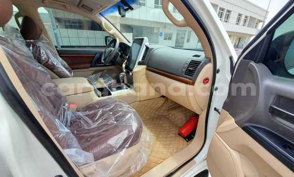 Sayi Imported Toyota Land Cruiser White Mota in Accra a Greater Accra Sayi Imported Toyota Land Cruiser White Mota in Accra a Greater Accra